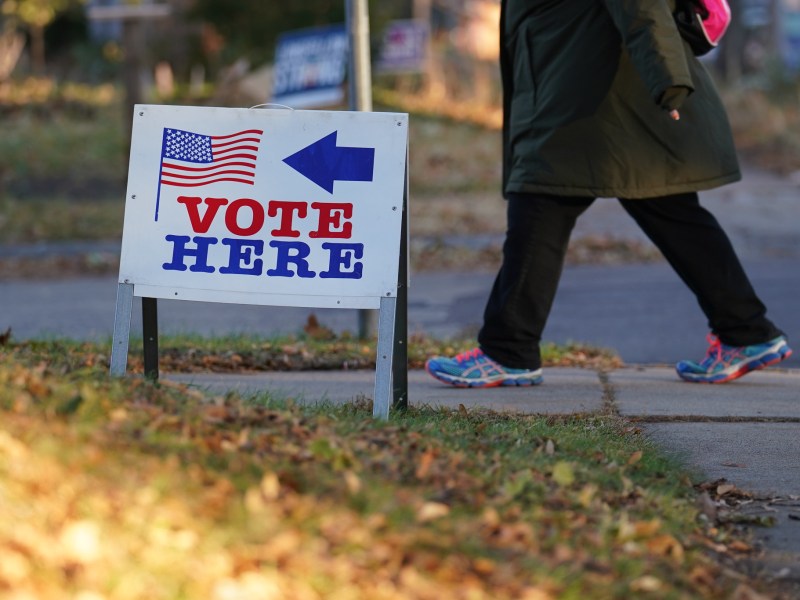 Vote here sign